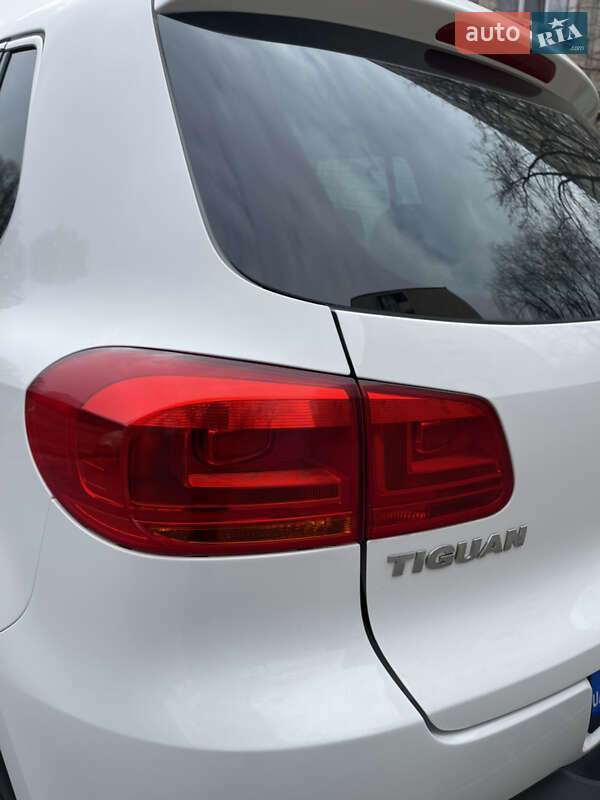 Внедорожник / Кроссовер Volkswagen Tiguan 2013 в Киеве