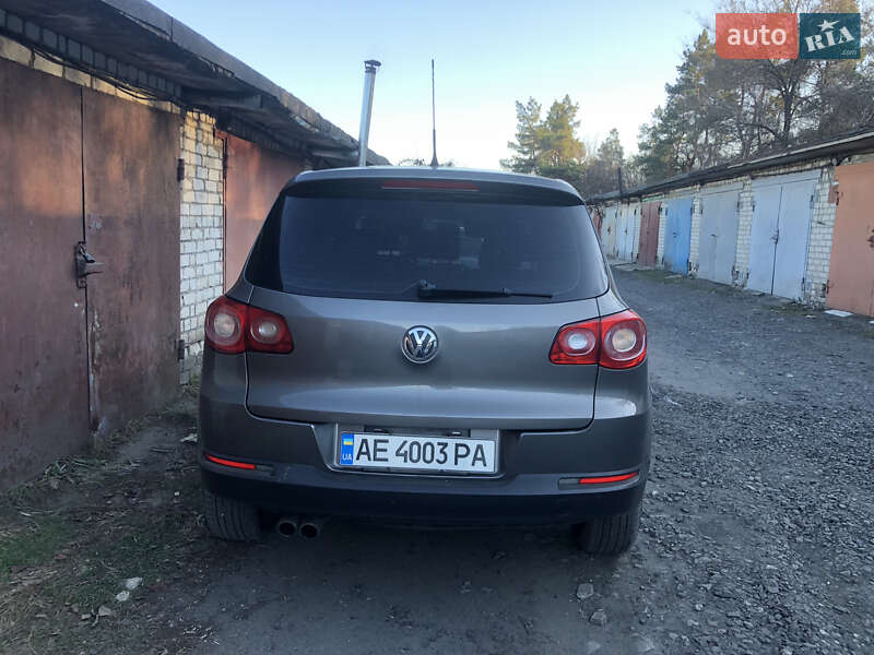 Позашляховик / Кросовер Volkswagen Tiguan 2010 в Кривому Розі