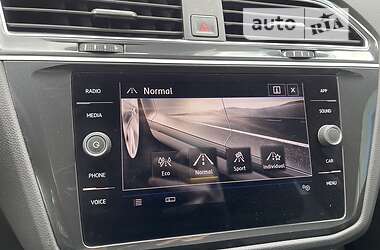 Позашляховик / Кросовер Volkswagen Tiguan 2018 в 