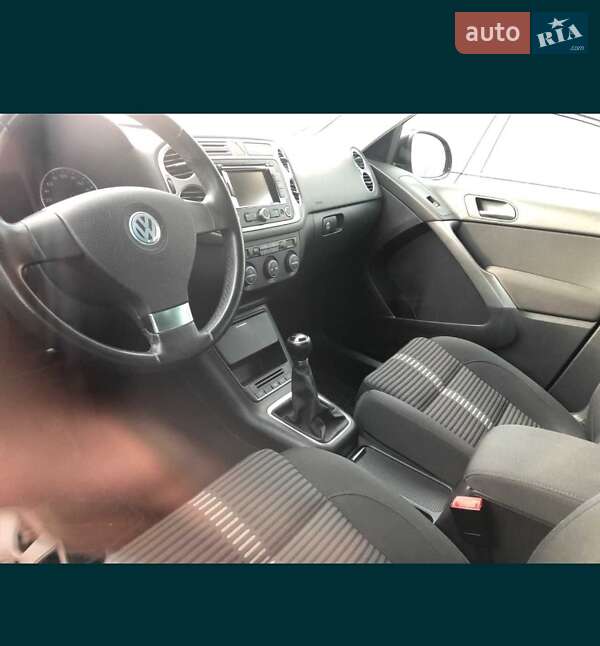 Внедорожник / Кроссовер Volkswagen Tiguan 2009 в Кропивницком