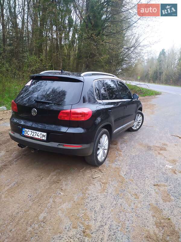 Внедорожник / Кроссовер Volkswagen Tiguan 2011 в Ивано-Франковске