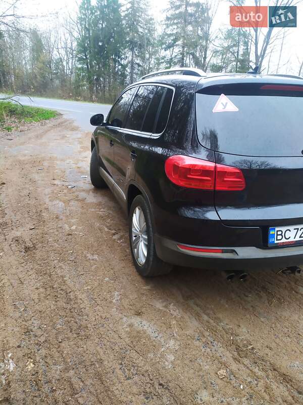 Внедорожник / Кроссовер Volkswagen Tiguan 2011 в Ивано-Франковске