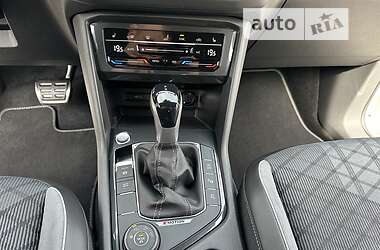 Позашляховик / Кросовер Volkswagen Tiguan 2023 в 