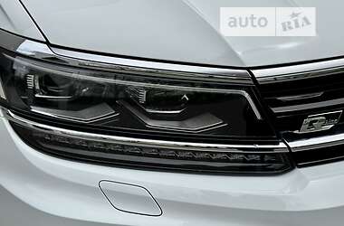Внедорожник / Кроссовер Volkswagen Tiguan 2020 в 
