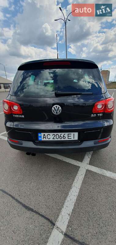 Внедорожник / Кроссовер Volkswagen Tiguan 2009 в Луцке