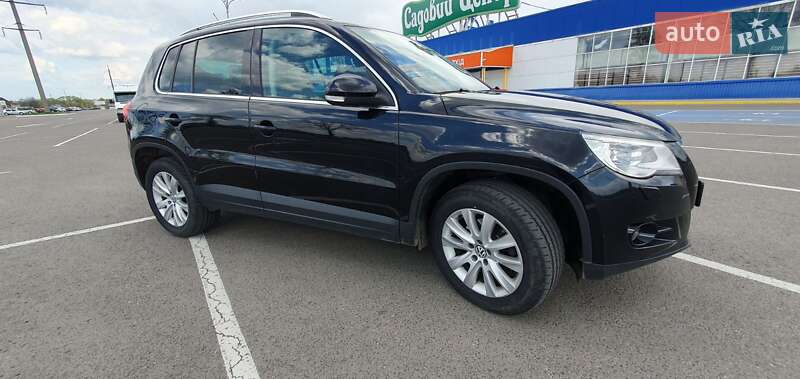 Внедорожник / Кроссовер Volkswagen Tiguan 2009 в Луцке