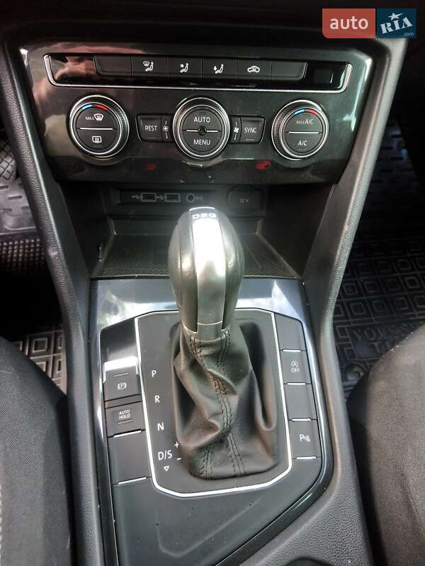 Внедорожник / Кроссовер Volkswagen Tiguan 2018 в Бердичеве