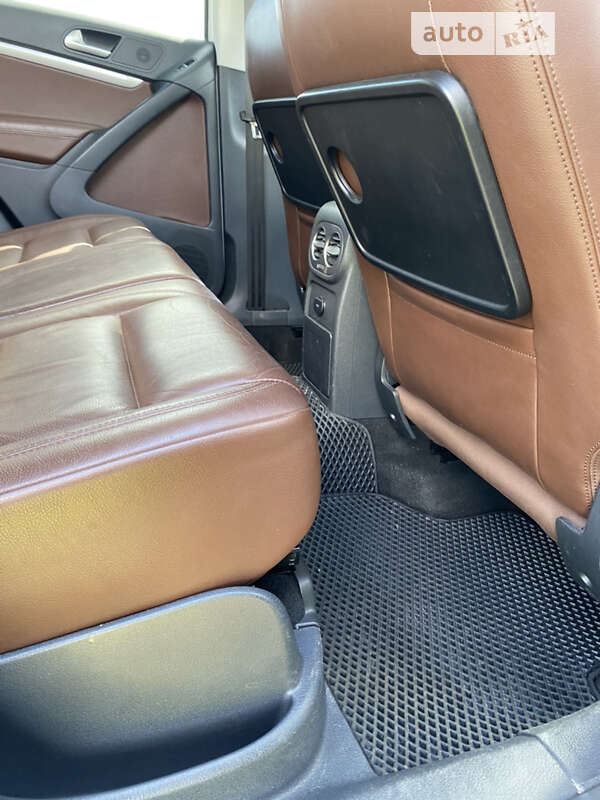 Внедорожник / Кроссовер Volkswagen Tiguan 2014 в Казатине