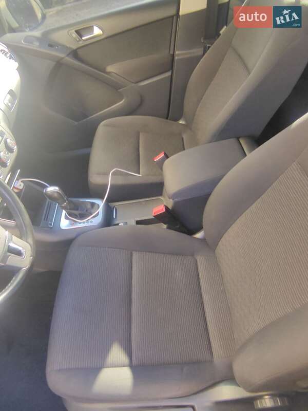 Внедорожник / Кроссовер Volkswagen Tiguan 2014 в Харькове