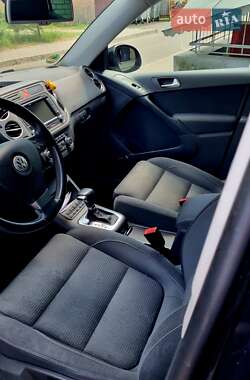 Внедорожник / Кроссовер Volkswagen Tiguan 2010 в Луцке