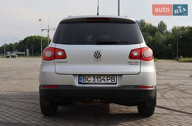 Внедорожник / Кроссовер Volkswagen Tiguan 2011 в 