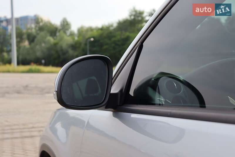 Внедорожник / Кроссовер Volkswagen Tiguan 2011 в Львове