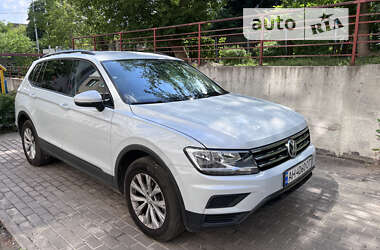 Позашляховик / Кросовер Volkswagen Tiguan 2017 в Києві