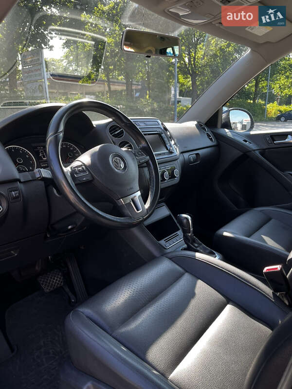 Позашляховик / Кросовер Volkswagen Tiguan 2012 в Києві
