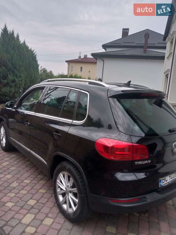 Внедорожник / Кроссовер Volkswagen Tiguan 2012 в Львове
