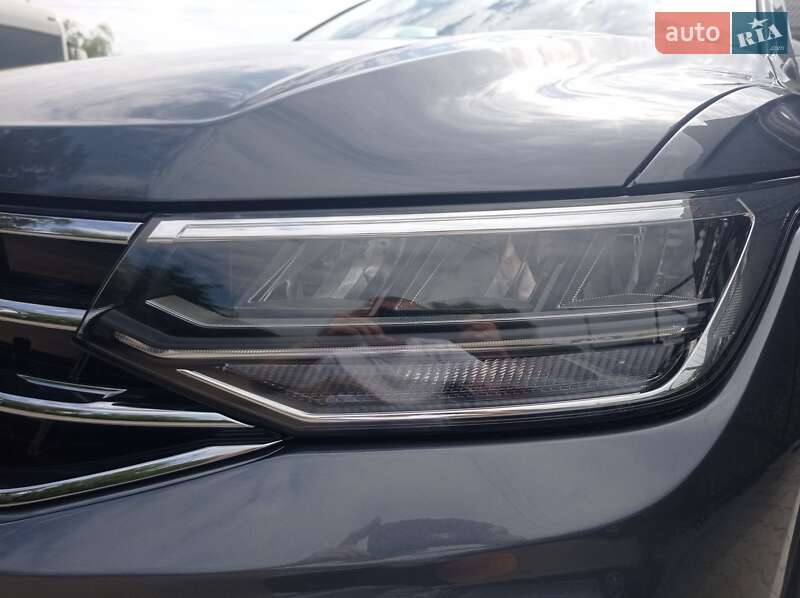 Внедорожник / Кроссовер Volkswagen Tiguan 2021 в Черновцах