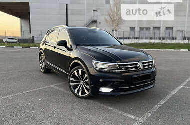 Внедорожник / Кроссовер Volkswagen Tiguan 2016 в Житомире