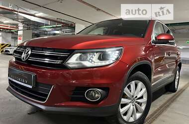 Позашляховик / Кросовер Volkswagen Tiguan 2012 в Києві