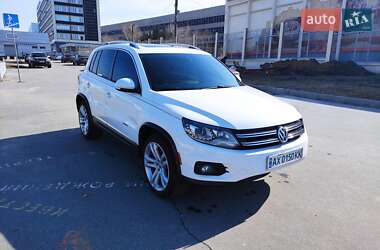 Внедорожник / Кроссовер Volkswagen Tiguan 2012 в Харькове