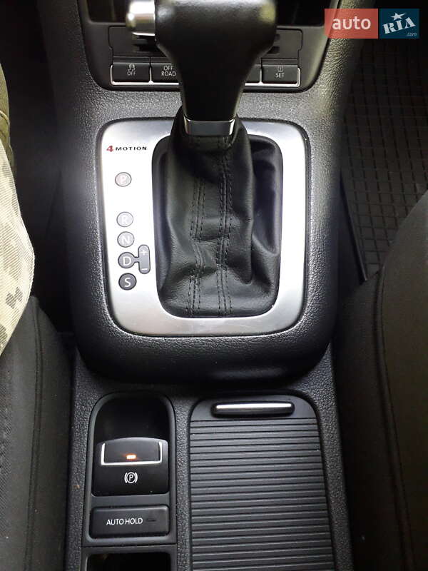 Позашляховик / Кросовер Volkswagen Tiguan 2010 в Котельві