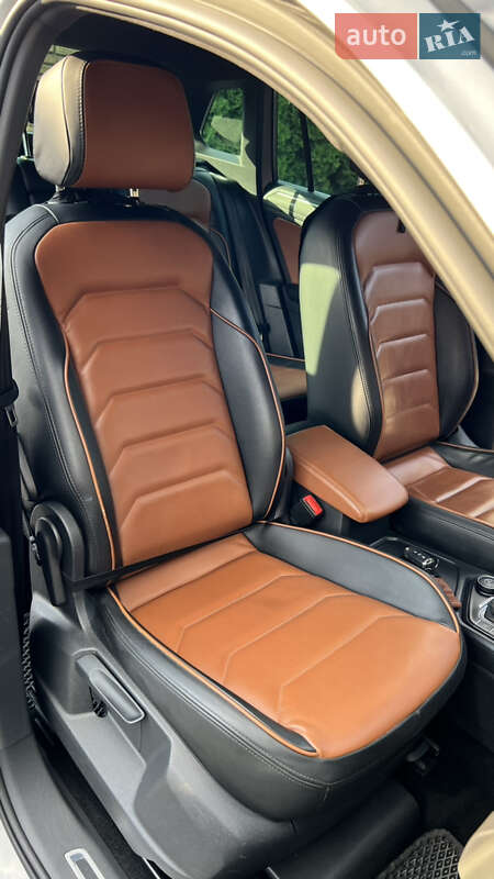 Внедорожник / Кроссовер Volkswagen Tiguan 2018 в Ровно