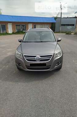 Позашляховик / Кросовер Volkswagen Tiguan 2010 в Жмеринці