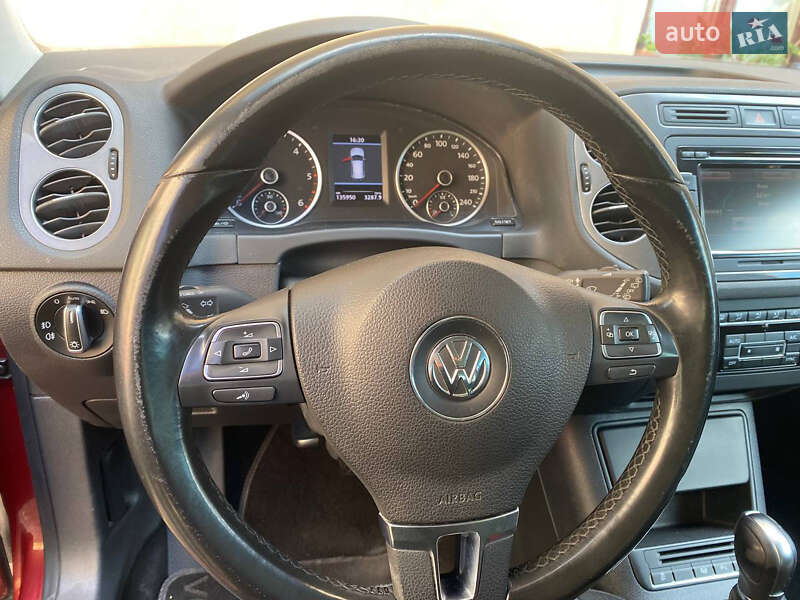 Внедорожник / Кроссовер Volkswagen Tiguan 2013 в Львове