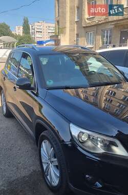 Внедорожник / Кроссовер Volkswagen Tiguan 2010 в Луцке