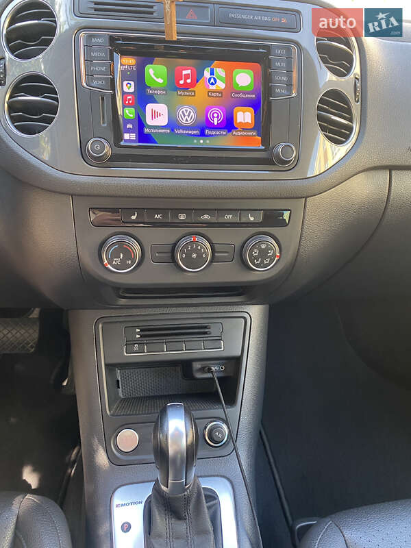 Внедорожник / Кроссовер Volkswagen Tiguan 2017 в Софиевской Борщаговке