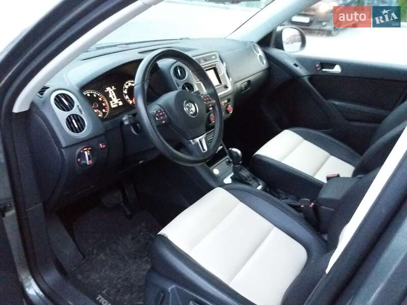 Позашляховик / Кросовер Volkswagen Tiguan 2015 в Вінниці