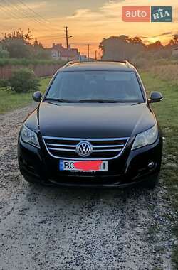Внедорожник / Кроссовер Volkswagen Tiguan 2009 в 