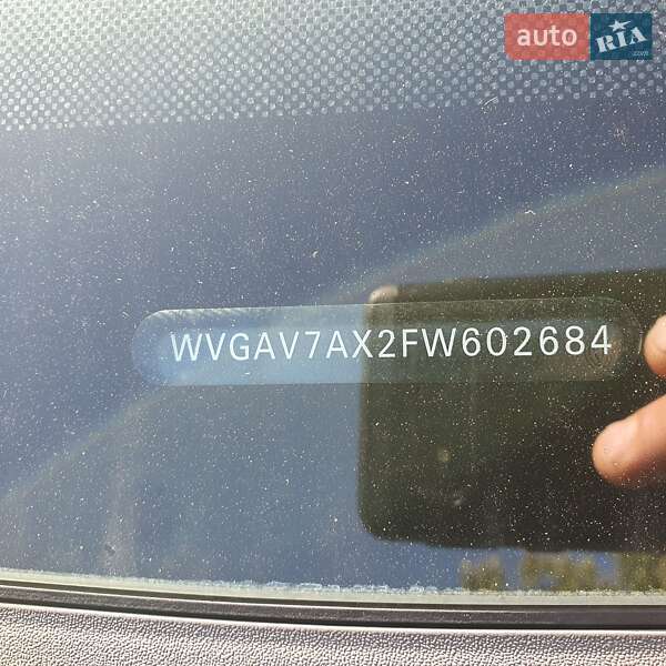 Внедорожник / Кроссовер Volkswagen Tiguan 2015 в Каменец-Подольском