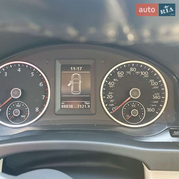 Внедорожник / Кроссовер Volkswagen Tiguan 2015 в Каменец-Подольском