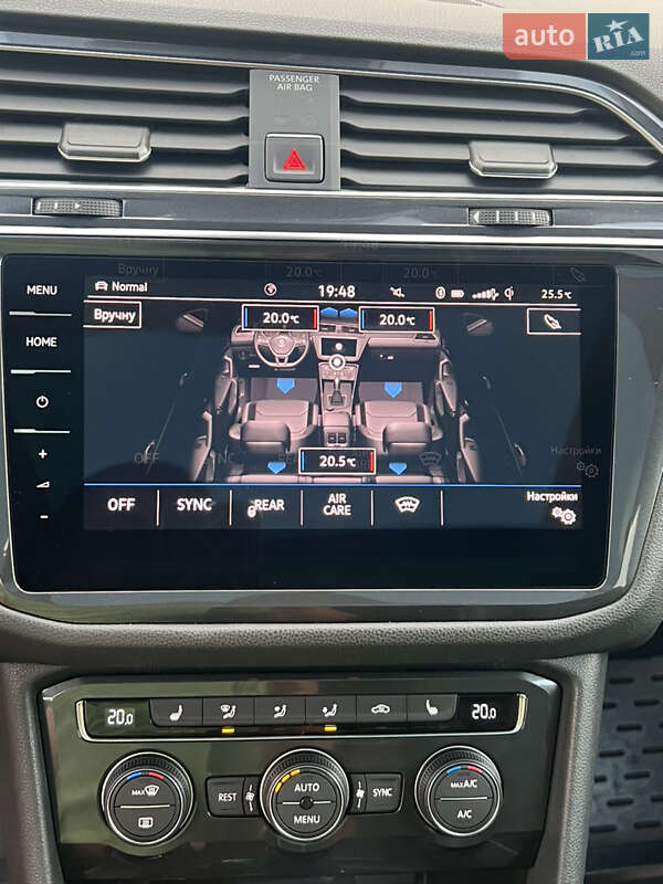 Позашляховик / Кросовер Volkswagen Tiguan 2017 в Чернівцях