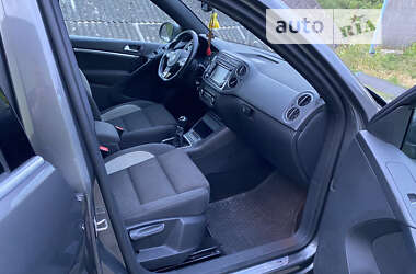 Позашляховик / Кросовер Volkswagen Tiguan 2014 в Заліщиках