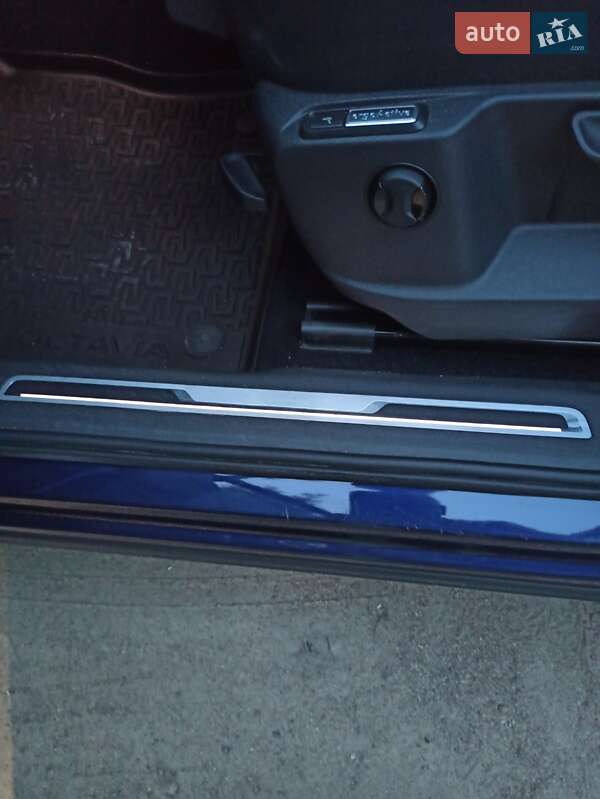 Внедорожник / Кроссовер Volkswagen Tiguan 2018 в Вознесенске