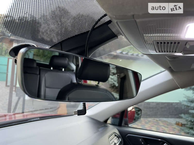 Внедорожник / Кроссовер Volkswagen Tiguan 2018 в Харькове