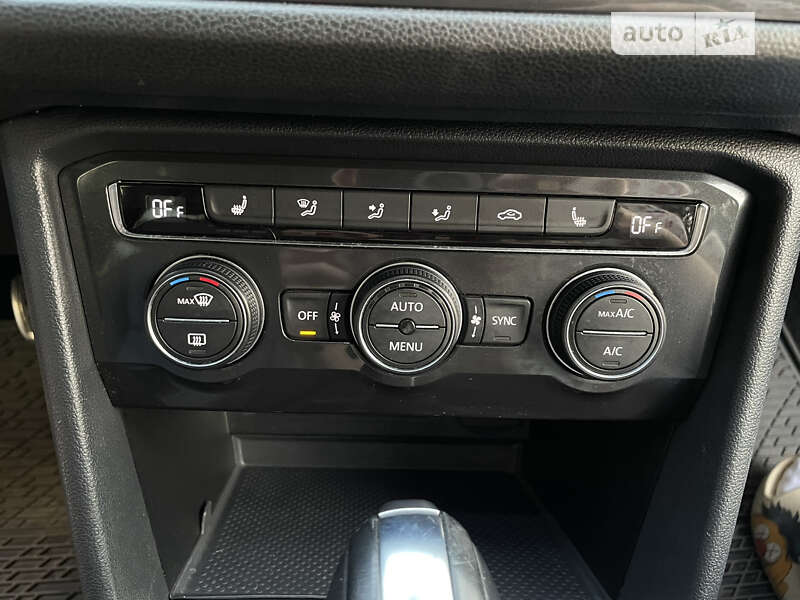 Внедорожник / Кроссовер Volkswagen Tiguan 2018 в Харькове