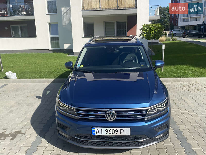 Внедорожник / Кроссовер Volkswagen Tiguan 2018 в Львове