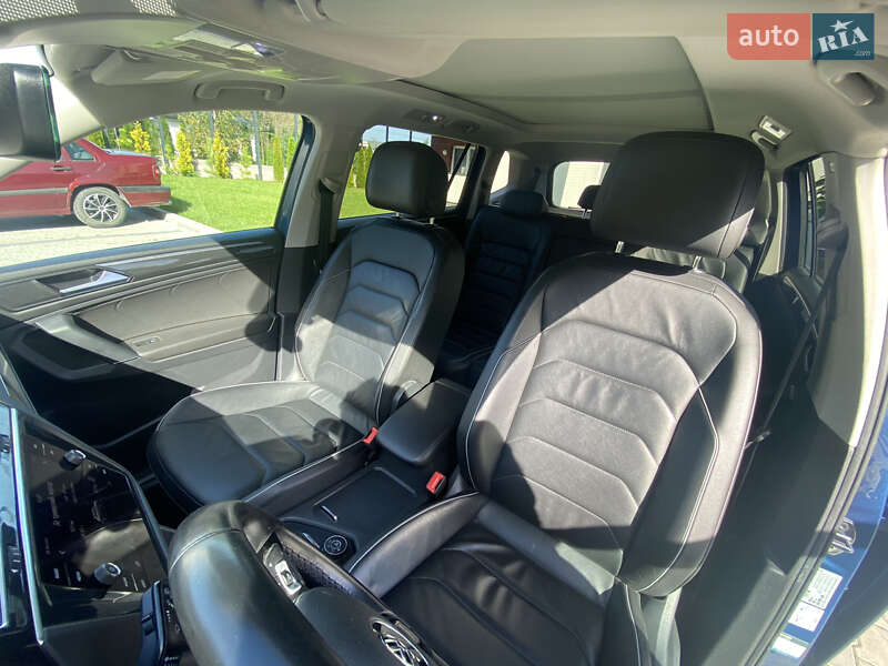 Внедорожник / Кроссовер Volkswagen Tiguan 2018 в Львове