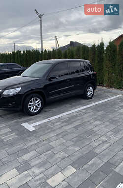 Внедорожник / Кроссовер Volkswagen Tiguan 2009 в Луцке