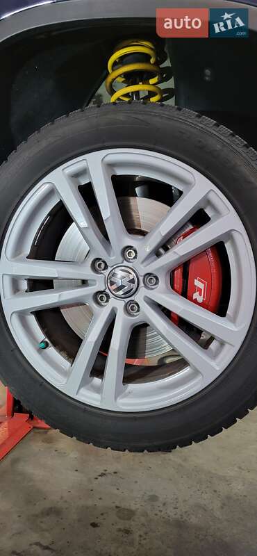 Внедорожник / Кроссовер Volkswagen Tiguan 2015 в Черкассах