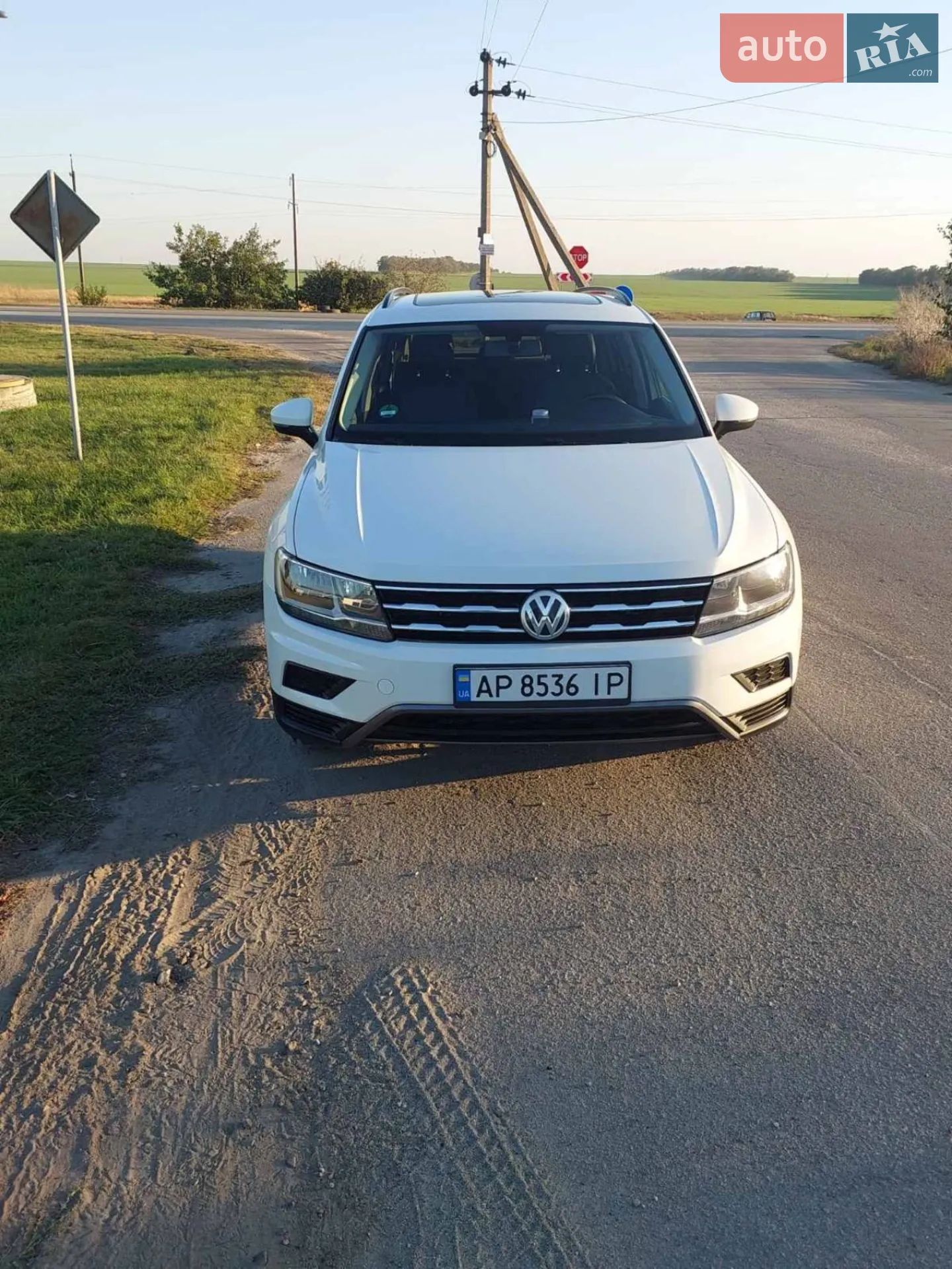 2017 Volkswagen Tiguan - фото 1