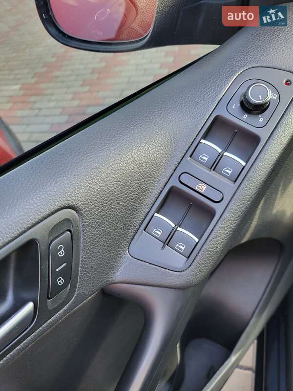 Внедорожник / Кроссовер Volkswagen Tiguan 2015 в Черкассах