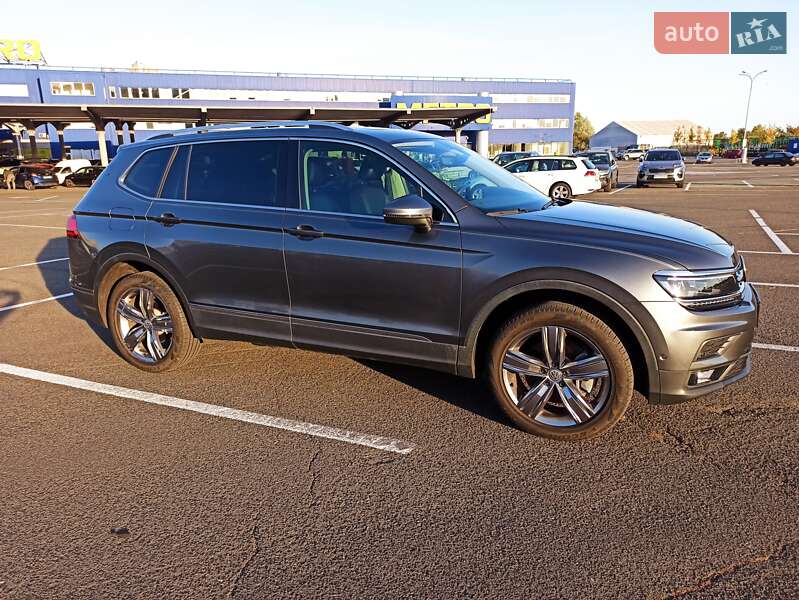Внедорожник / Кроссовер Volkswagen Tiguan 2020 в Киеве