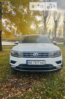 Внедорожник / Кроссовер Volkswagen Tiguan 2017 в Кривом Роге