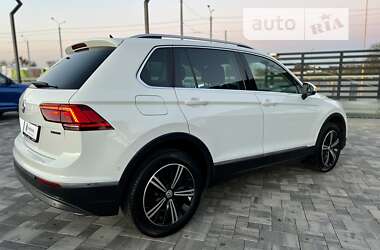 Внедорожник / Кроссовер Volkswagen Tiguan 2018 в 