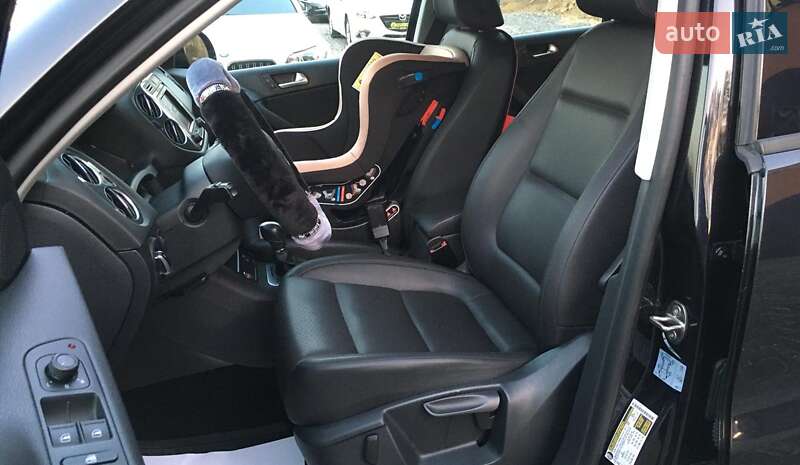 Внедорожник / Кроссовер Volkswagen Tiguan 2015 в Львове
