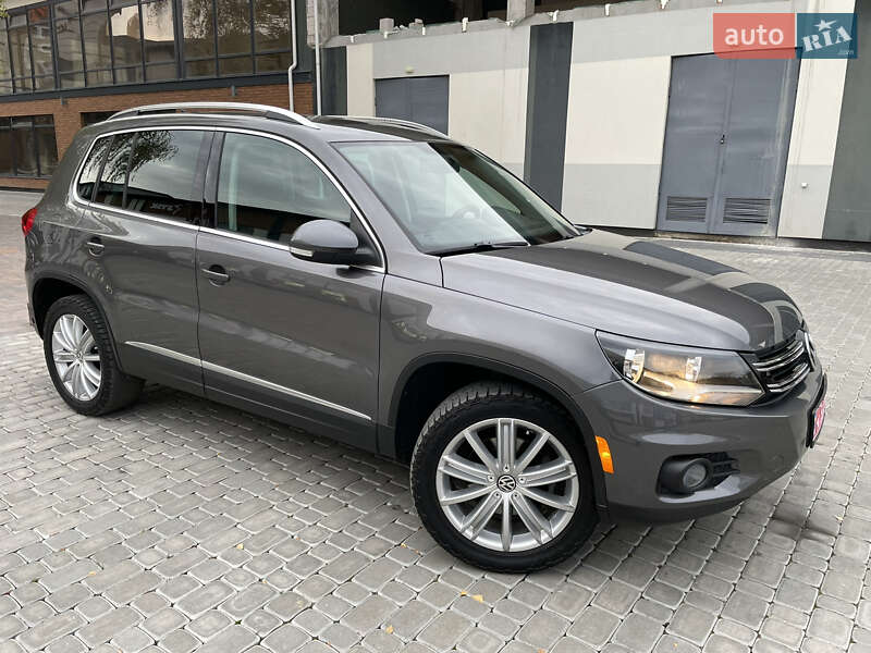 Внедорожник / Кроссовер Volkswagen Tiguan 2014 в 