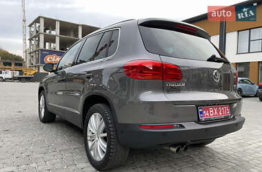 Внедорожник / Кроссовер Volkswagen Tiguan 2014 в 